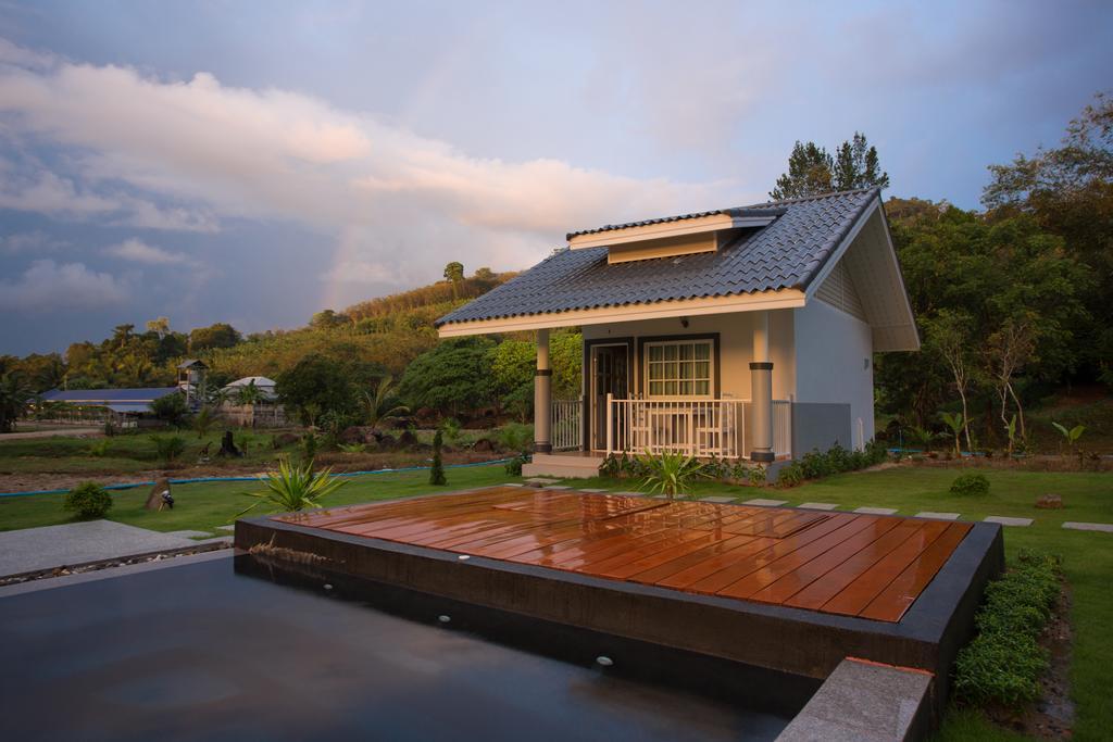 Suksompong Resort Khao Lak Dış mekan fotoğraf
