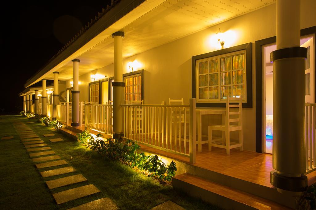 Suksompong Resort Khao Lak Dış mekan fotoğraf